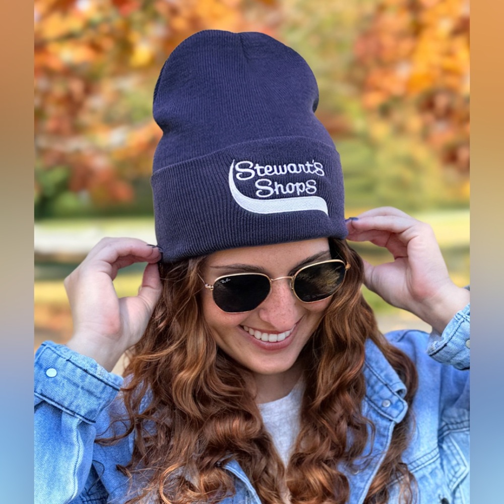 NWT‼️ STEWARTS SHOPS 2025 BEANIE